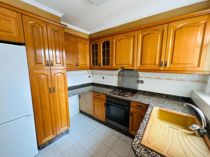 Foto 469028c1-97cd-461c-a15a-0f82e60c3d00. Rent flat with parking in El Castell Burjassot