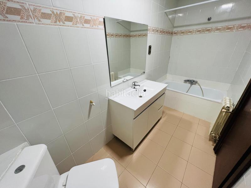 Foto d965d63b-9a80-4367-9b2f-21dace240aae. Rent flat with parking in El Castell Burjassot