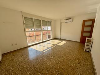 Pis  Avenida paiporta. Piso a la venta en benetusser con garaje y trastero