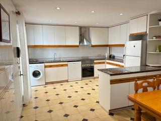 Location Appartement  Calle maestro arturo padilla. Alquilamos piso amplio para estudiantes