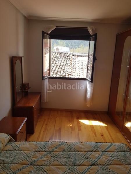 Foto 2761302a-f2ba-40d5-96f1-4f0a6c038c19. Casa amb calefacció a Cascajares de la Sierra