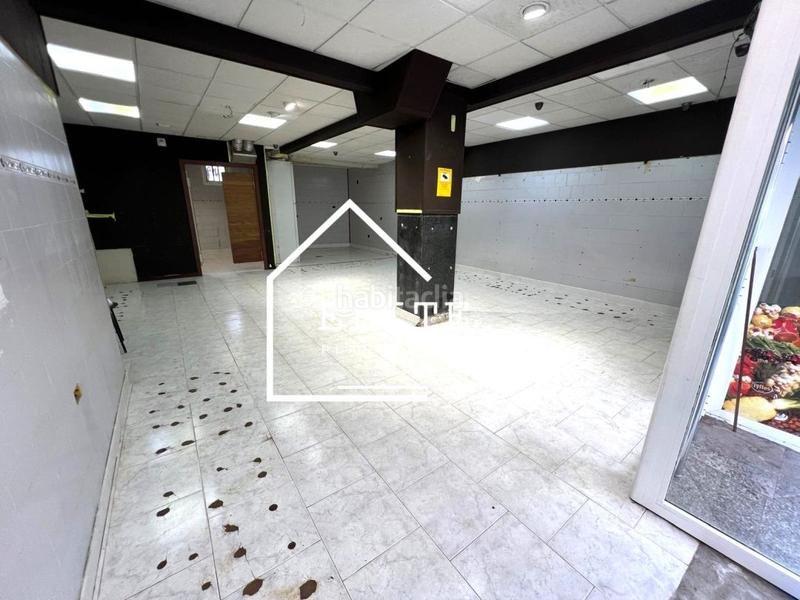 Foto 495694df-31f7-4a0c-b10a-798628361337. Alquiler local comercial se alquila local a un paso del metro las viñas en Santurtzi