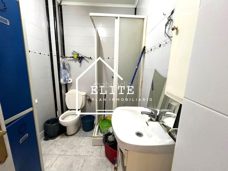 Foto fb8f21e1-9578-404e-94fb-488c205500a7. Alquiler local comercial se alquila local a un paso del metro las viñas en Santurtzi