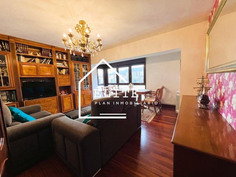 Foto 0f4d3e09-76df-470b-8a9b-b478e49aea25. Flat with heating parking in Txurdinaga Bilbao