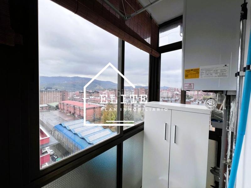 Foto 935df350-5b22-45b2-8efb-dce30abff326. Flat with heating parking in Txurdinaga Bilbao