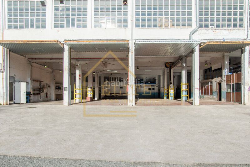 Foto 28de65f6-3941-42d1-a078-482ef49cb425. Local comercial local industrial con licencia de taller en Ortuella