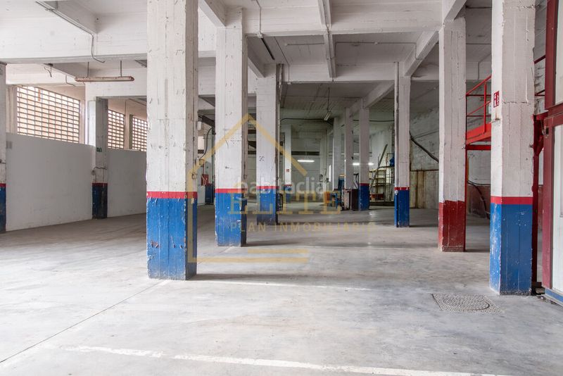 Foto 2dcf5ea9-923d-4414-9534-fcde8f8fe030. Local comercial local industrial con licencia de taller en Ortuella