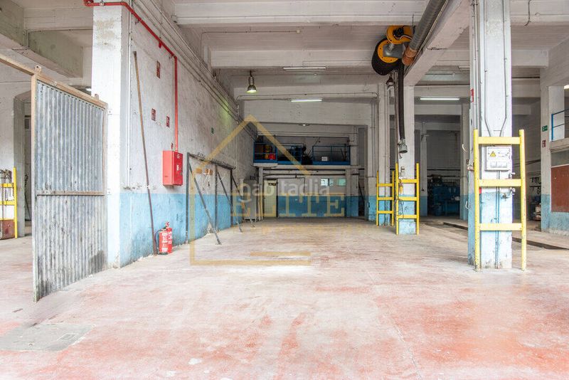 Foto 6d4b4b9d-0a71-4be0-a998-924e8c42475e. Local comercial local industrial con licencia de taller en Ortuella