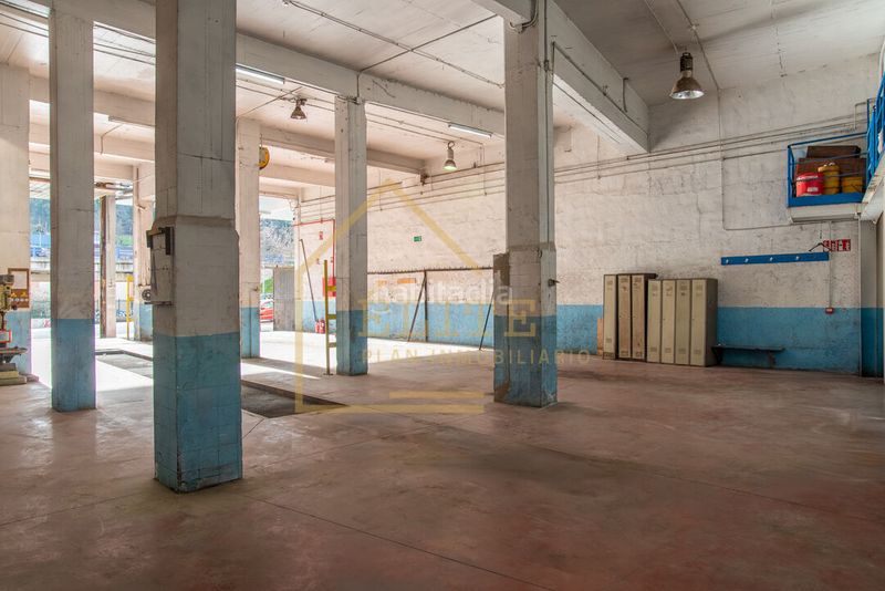 Foto cf85962f-a88f-4185-957c-6a18a225db92. Local comercial local industrial con licencia de taller en Ortuella