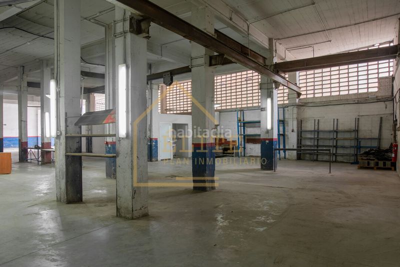 Foto faaf9904-4357-4eb1-89e8-a856279cb62e. Local comercial local industrial con licencia de taller en Ortuella