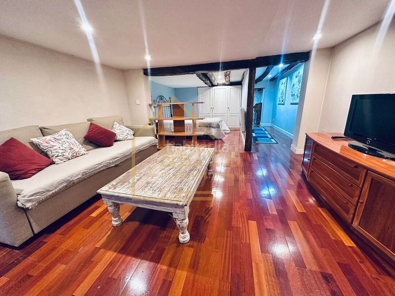 Foto 015e613c-8377-440a-b657-03aec0cff397. Pis amb calefacció a Casco Viejo Bilbao