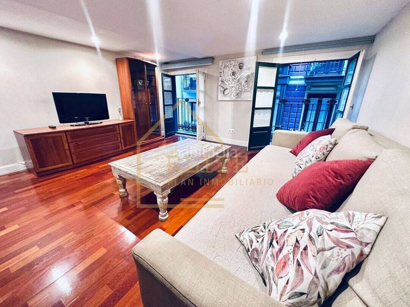 Foto 5250f5fe-db03-4ffc-9a4d-6ae7f281df5b. Pis amb calefacció a Casco Viejo Bilbao