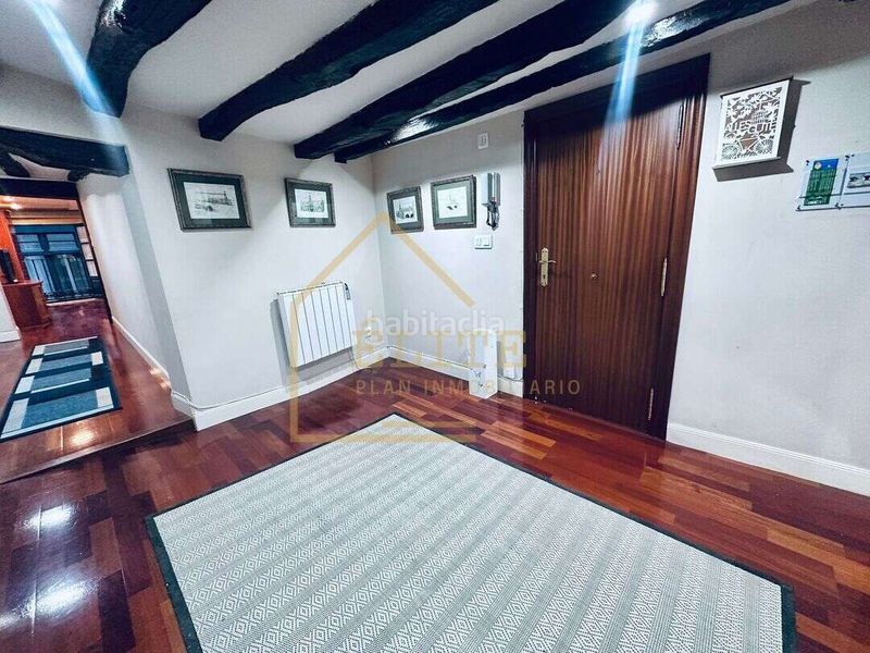 Foto aa241f30-7494-4017-bfaa-9b59eb86a4b1. Pis amb calefacció a Casco Viejo Bilbao