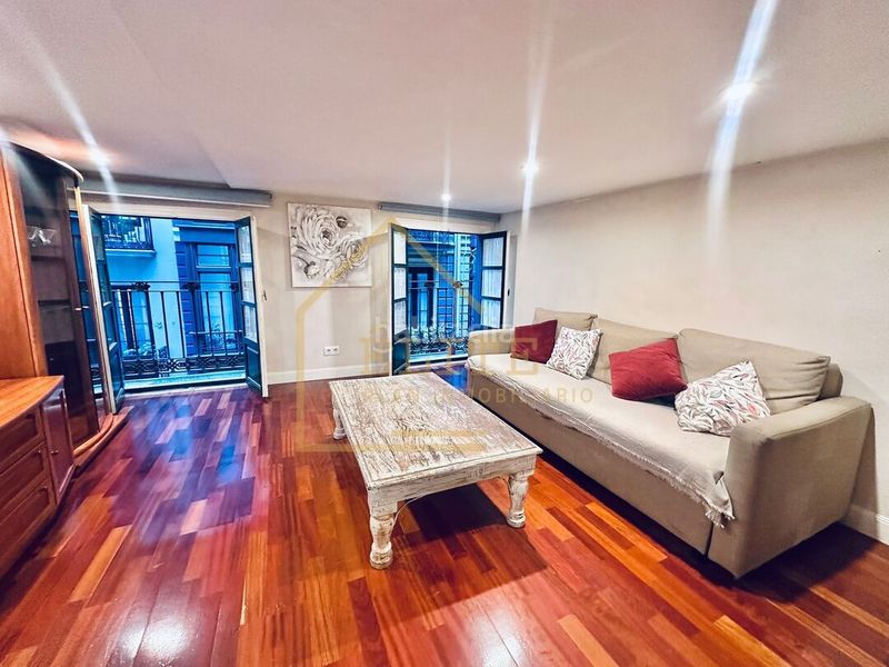 Foto ded55e3f-e147-41e1-8123-15704c665ef7. Pis amb calefacció a Casco Viejo Bilbao