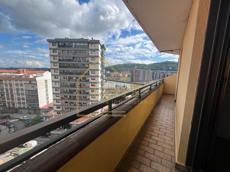 Foto 5981c198-85a8-4ff8-8615-e7c0c4b39bdf. Pis a Zorrotza Bilbao