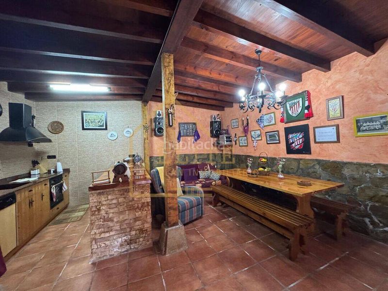 Foto caa88b5d-9488-47c1-87ed-ea7c1fe998dc. Casa amb calefacció aparcament a Otañes-Talledo Castro - Urdiales