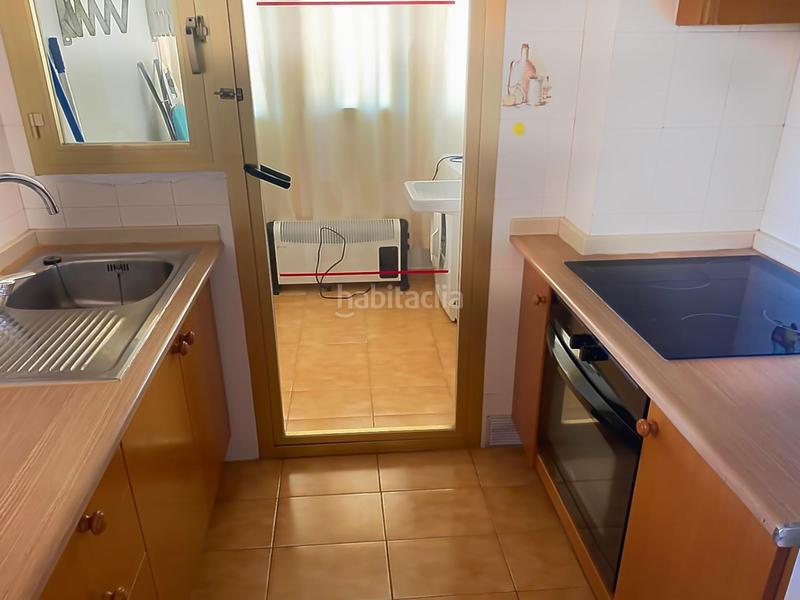 Foto 520b7479-8008-404a-b09c-2b988b60014f. Apartament amb calefacció aparcament piscina a Playa Levante Benidorm