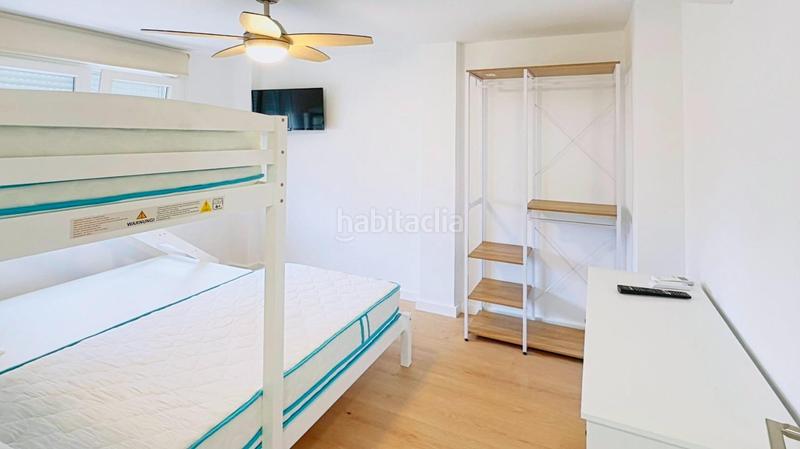 Foto 74a2f1d4-c2c1-4c01-942e-3e156b9779a9. Flat with heating parking terrace in Playa Levante Benidorm