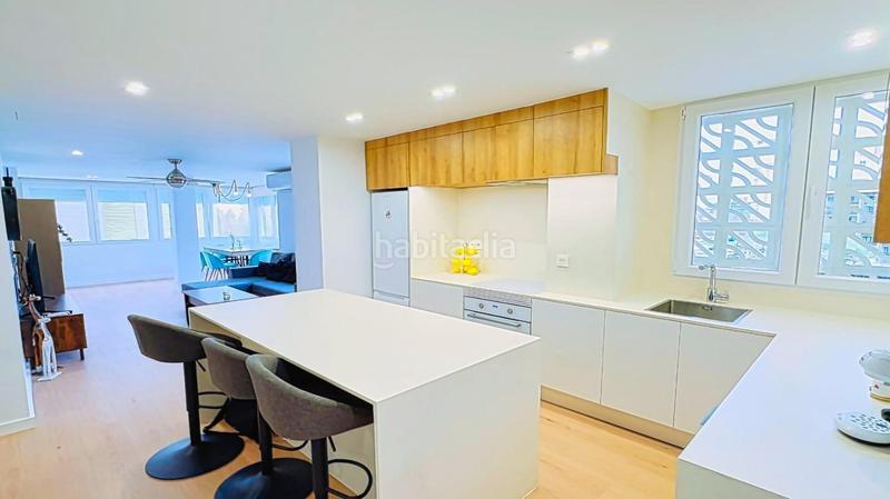 Foto 9ac1eff5-8db0-49d9-8580-3554b4bdc406. Flat with heating parking terrace in Playa Levante Benidorm