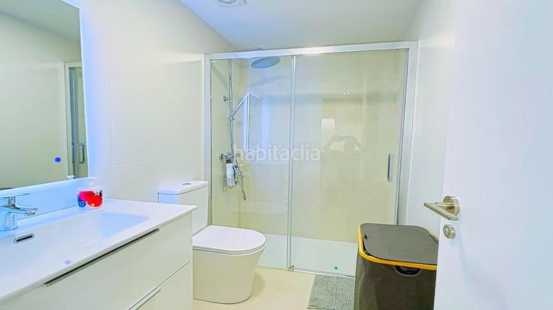 Foto f9e2911d-25f8-4398-af02-a176a3cab288. Flat with heating parking terrace in Playa Levante Benidorm