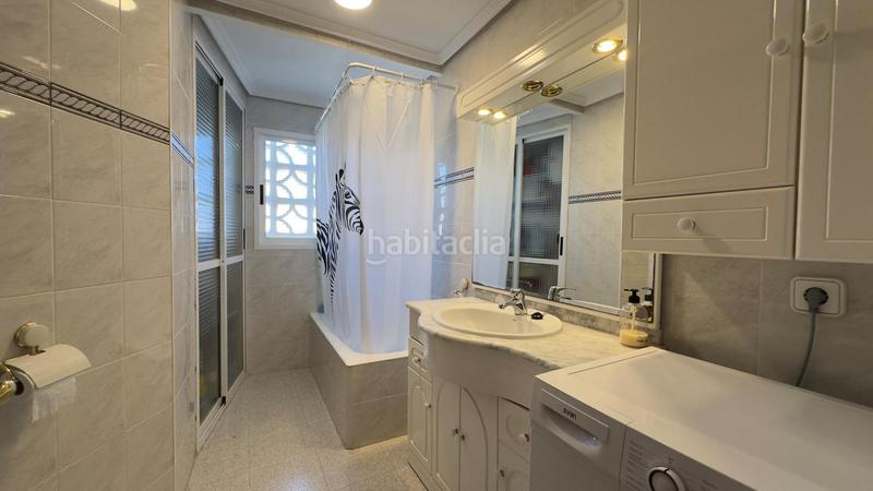 Foto 5651196d-3d49-48fa-a99b-b3d3d49f9187. Appartement avec parking piscine dans Playa Poniente Benidorm