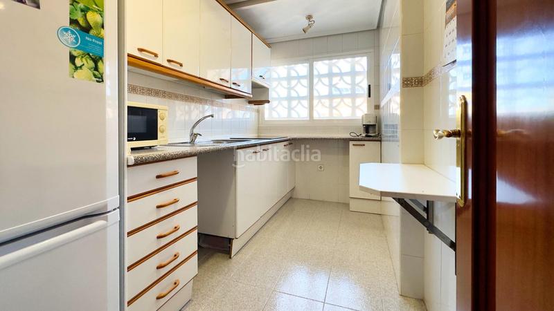 Foto 97d8ac74-0f91-4379-97f3-3aad7c7d4535. Appartement avec parking piscine dans Playa Poniente Benidorm