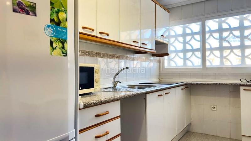 Foto 9e92ac82-6222-4df1-ac77-be56cd1d5810. Appartement avec parking piscine dans Playa Poniente Benidorm