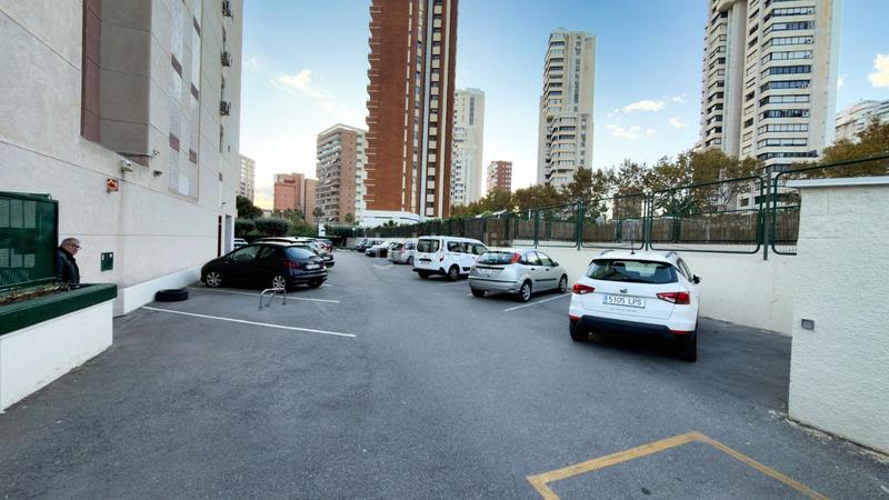 Foto d808941a-5303-4759-886b-11817484360d. Apartament amb aparcament piscina a Levante Alto Benidorm