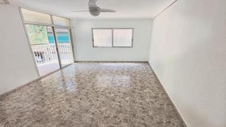 Pis  Calle del carrasco. Ocasión vivienda en venta en , zona centro, benidorm