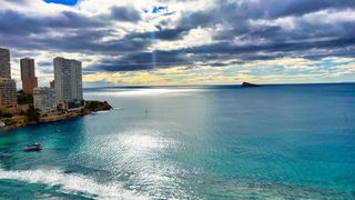 Pis a Avenida de madrid. Piso en venta benidorm con espectaculares vistas al mar .