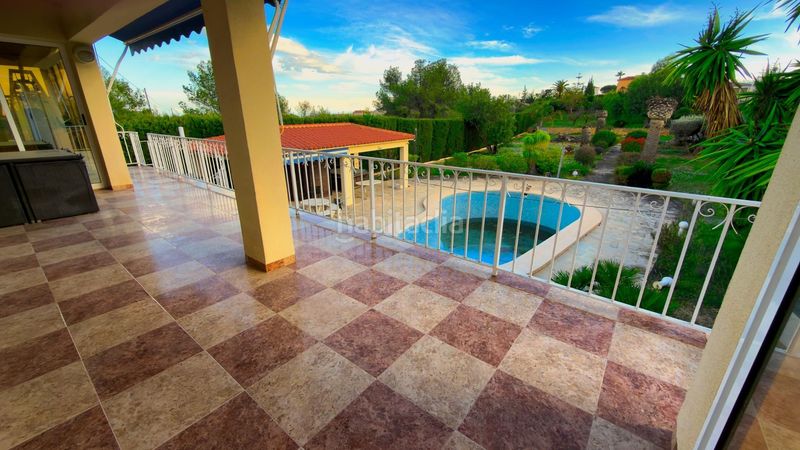 Foto 32435f0d-7226-4eda-bed7-cf03a8b2f155. Xalet amb aparcament piscina a La Nucia Pueblo Nucia (la)