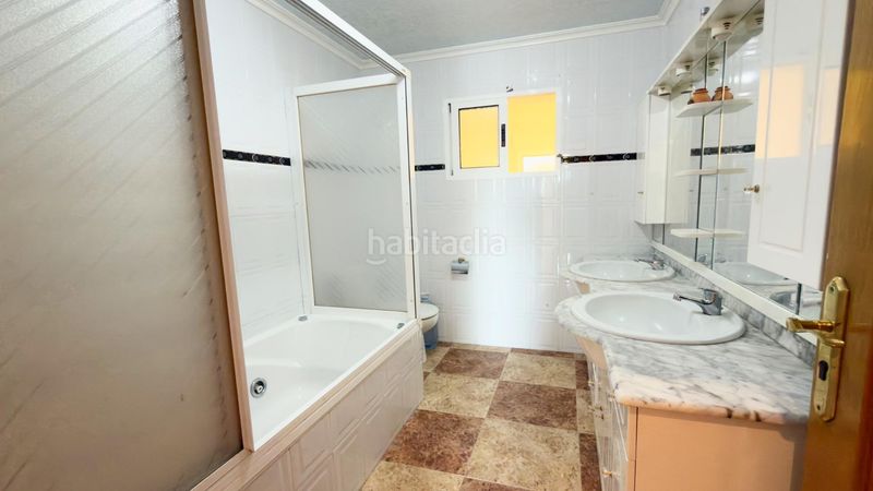 Foto 4d59fa25-186c-47b5-8af0-e7b74c0fa891. Xalet amb aparcament piscina a La Nucia Pueblo Nucia (la)