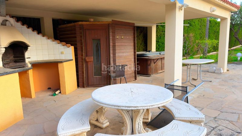 Foto cc235f99-c2f8-40bf-b1d1-2a68eb716131. Xalet amb aparcament piscina a La Nucia Pueblo Nucia (la)