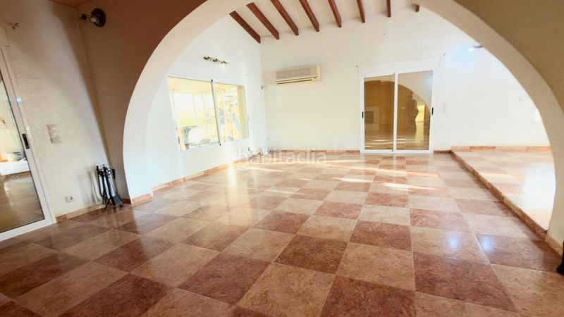 Foto e129e923-1270-4c3e-a3fd-a5c4be0458e8. Xalet amb aparcament piscina a La Nucia Pueblo Nucia (la)