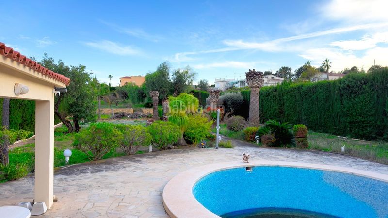 Foto e8ee7b8a-eb73-4fb8-8a4d-3fb46e6ddb4c. Xalet amb aparcament piscina a La Nucia Pueblo Nucia (la)