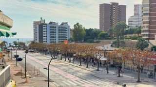 Piso  Avenida del jilguero. Piso en venta en centro urbano benidorm con vistas al mar