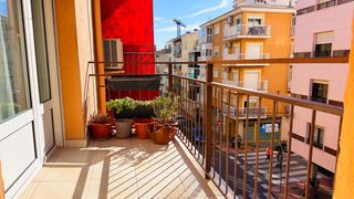 Pis  Calle del marqués de comillas. Piso de 3 habitaciones a 170 m de la playa en pleno centro de be