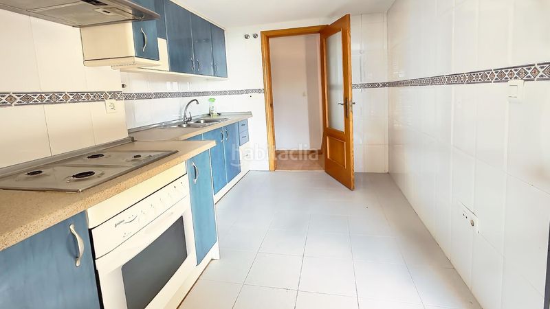 Foto 147db4ed-1124-4d62-a70c-3c0aa566285b. Piso en avenida marina alta 4 piso playa de poniente, en Benidorm