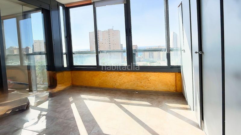 Foto 526c9c3f-768c-4329-86a3-d570062918ed. Piso en avenida marina alta 4 piso playa de poniente, en Benidorm