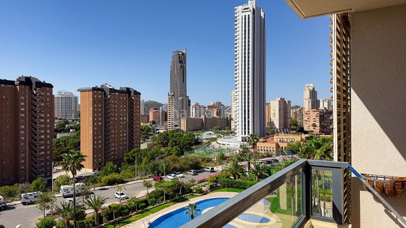 Foto 68a88475-de9a-49f7-ba3e-5c20a0df6f65. Piso en avenida marina alta 4 piso playa de poniente, en Benidorm