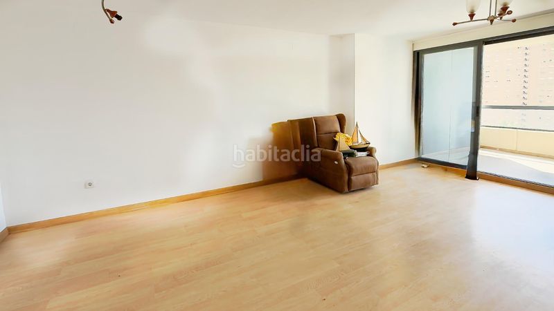 Foto 6f0e8877-2647-4ed5-b4b4-8b5936ac8219. Piso en avenida marina alta 4 piso playa de poniente, en Benidorm