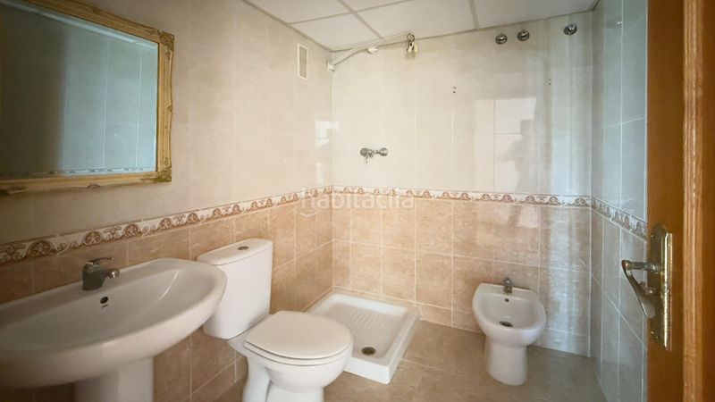 Foto 8abb436d-b19a-49b1-a252-f406c587db36. Piso en avenida marina alta 4 piso playa de poniente, en Benidorm