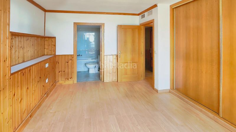 Foto 95cf900b-69a6-43ed-97c1-953dc030a3d1. Piso en avenida marina alta 4 piso playa de poniente, en Benidorm