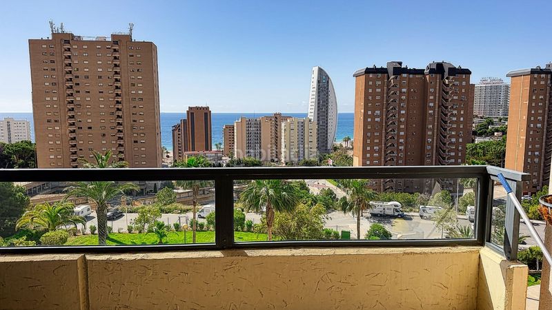 Foto 9f536b55-372e-45a9-85ee-c6d4b35f4199. Piso en avenida marina alta 4 piso playa de poniente, en Benidorm