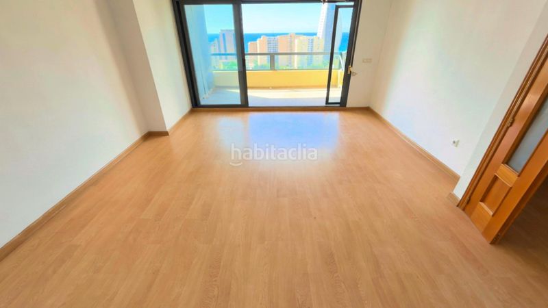 Foto b01ece3d-3946-4e5d-a18c-59d8f16fa117. Piso en avenida marina alta 4 piso playa de poniente, en Benidorm