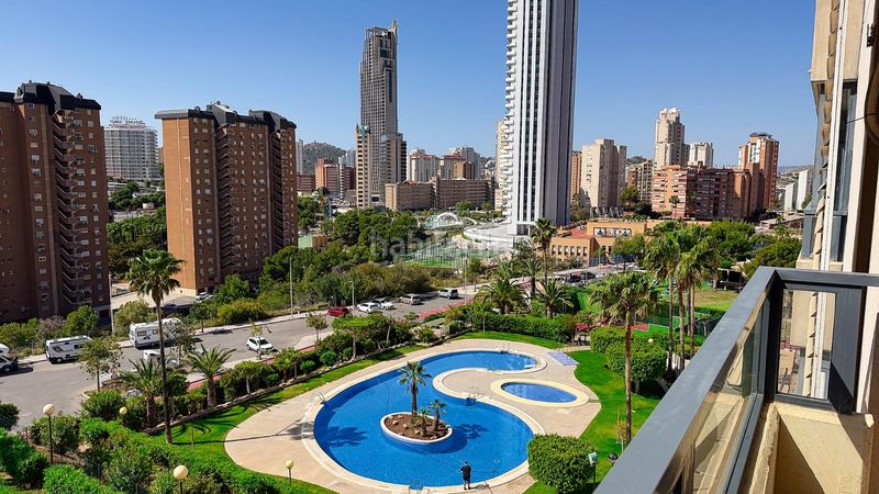 Foto bae6febe-2a10-4383-b28d-c7fdd617a30c. Piso en avenida marina alta 4 piso playa de poniente, en Benidorm