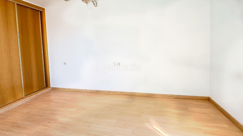 Foto d372f78e-9157-44c4-9bab-1690f6fde945. Piso en avenida marina alta 4 piso playa de poniente, en Benidorm