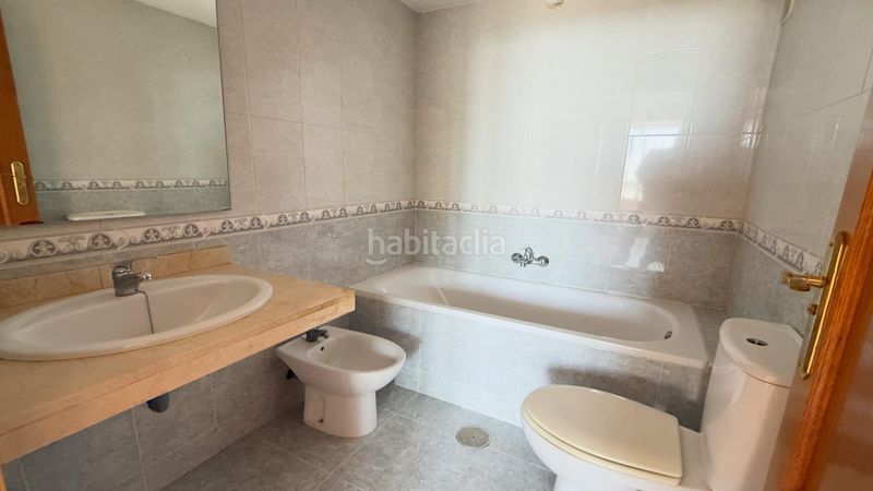 Foto f5852f41-a4b5-4150-b2ee-2c7ab54c0830. Piso en avenida marina alta 4 piso playa de poniente, en Benidorm