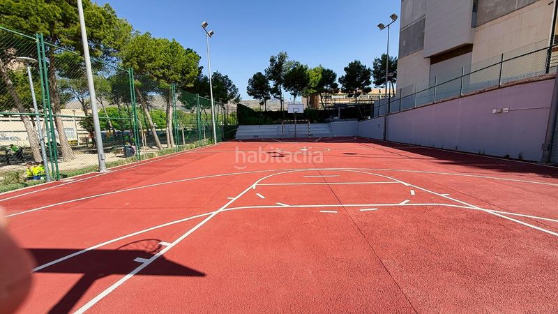 Foto a8651ae0-a174-4f77-bd22-be0c31814f5e. Pis amb aparcament piscina a Playa Poniente Benidorm