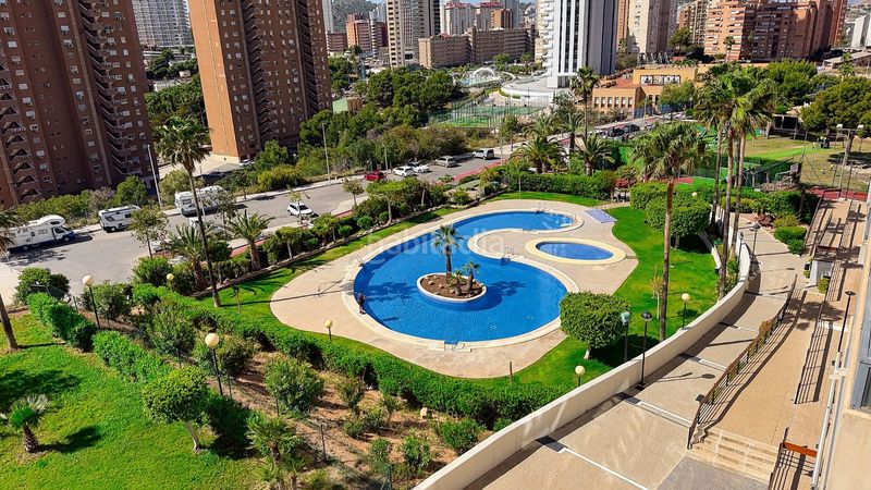 Foto b85dd9b5-74e9-4714-b559-cbbeef539ca2. Pis amb aparcament piscina a Playa Poniente Benidorm